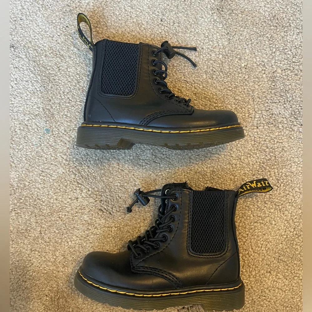 Toddler Black Dr. Martens size 8 unisex